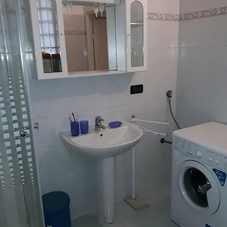 Apartment Via Genova 11 1 Albenga